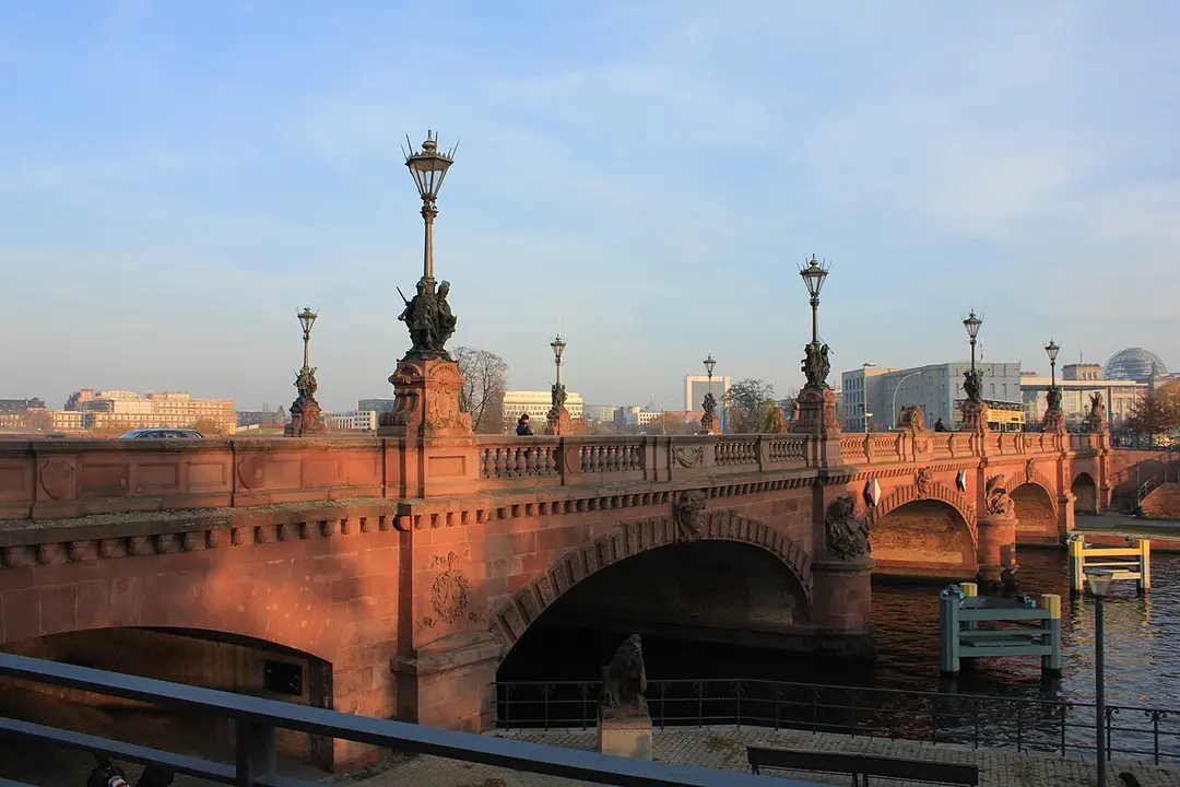 Moltkebrücke