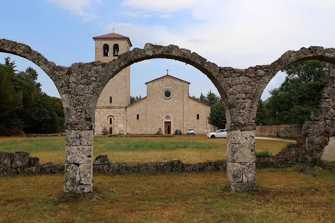 Benediktinerabtei San Vincenzo al Volturno