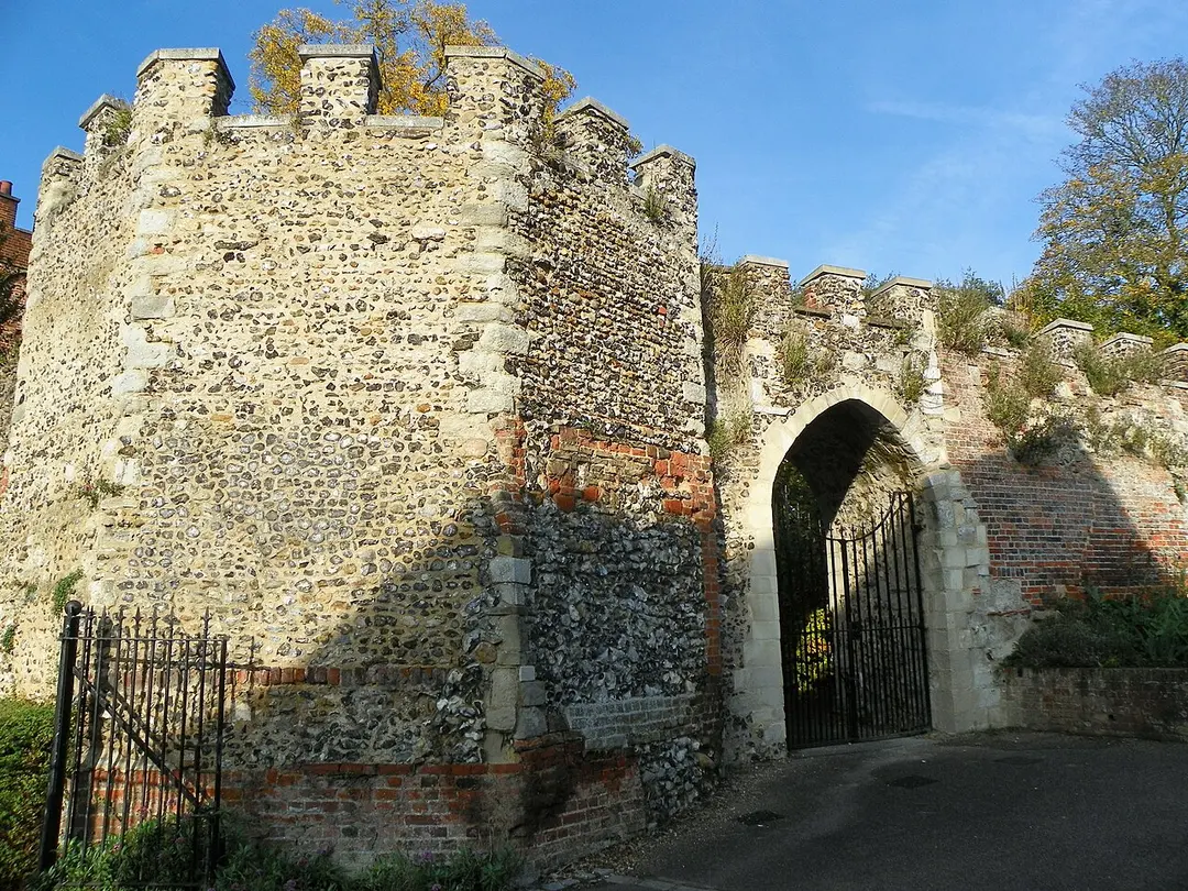 Hertford Castle Gate House