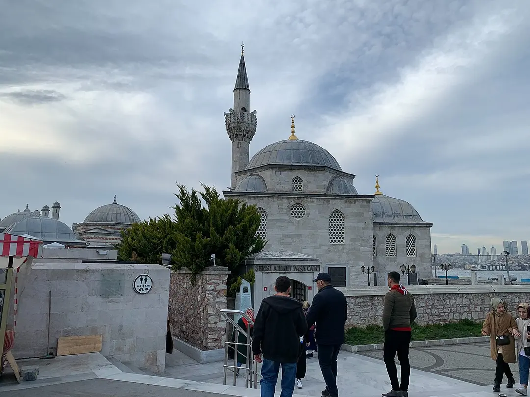 Şemsi Paşa Camii