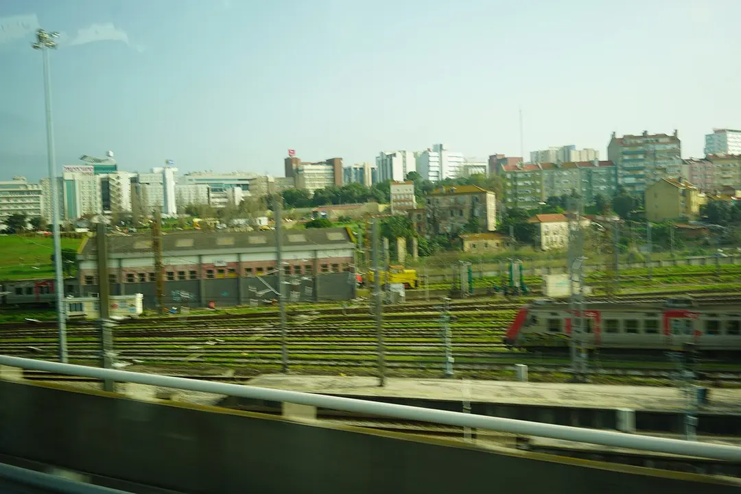 Campolide train station