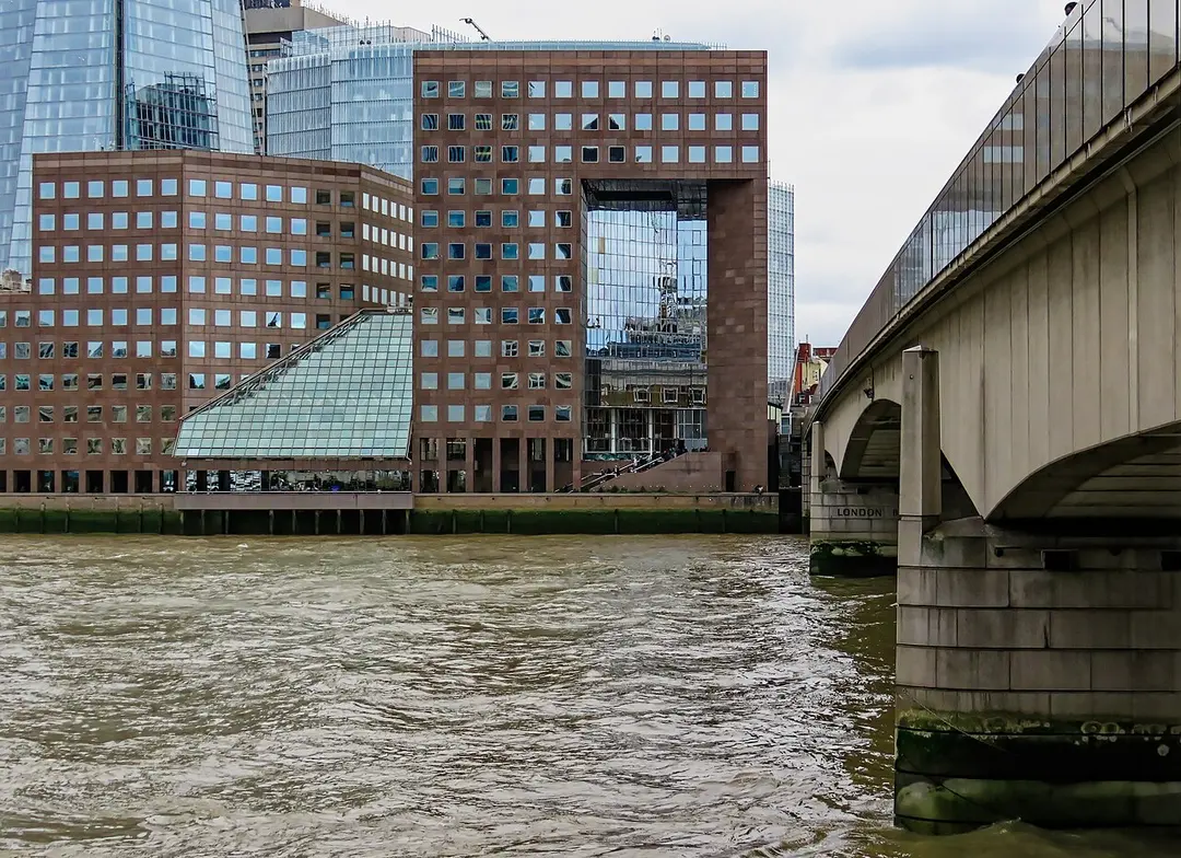 London Bridge