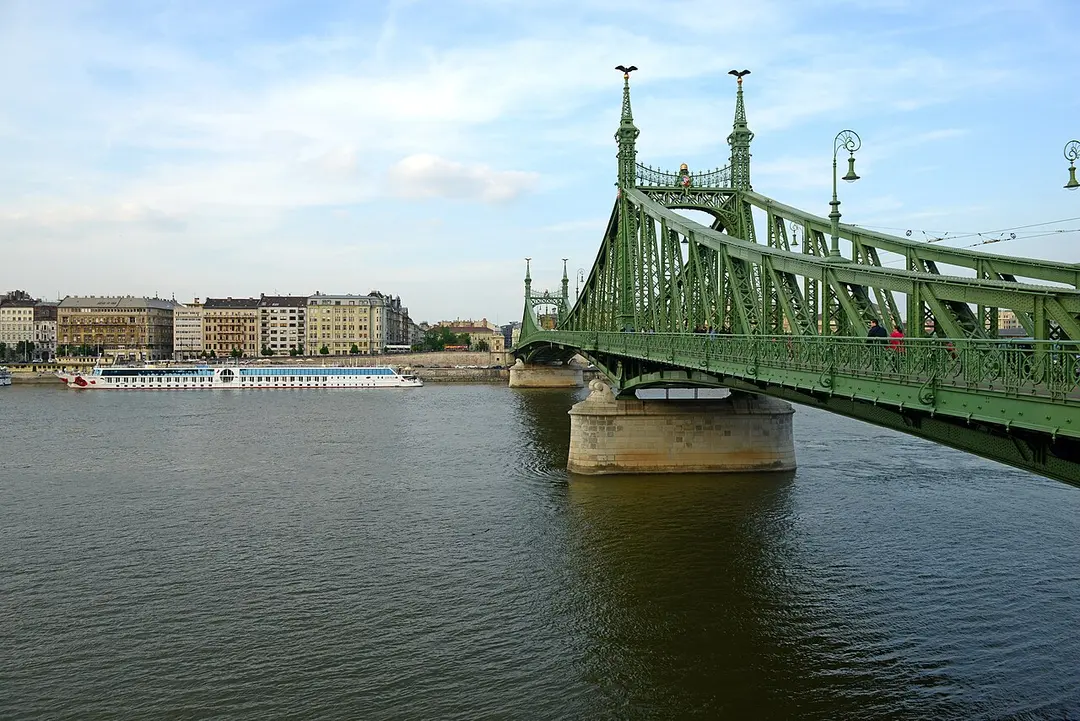 Freiheitsbrücke