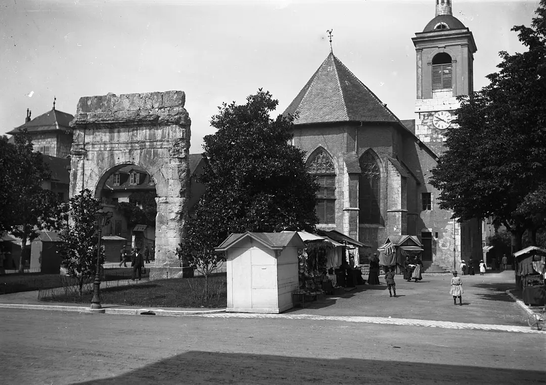 Arc de Campanus