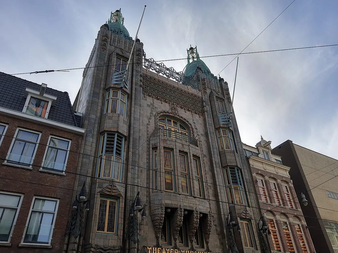 Pathé
