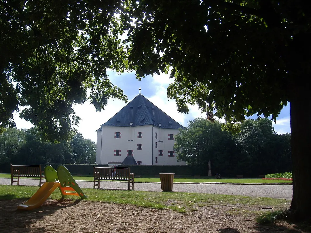 Lustschloss Stern (Letohrádek Hvězda)