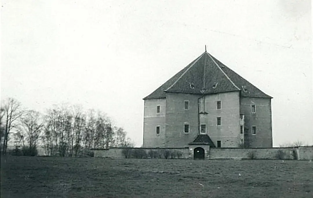 Lustschloss Stern (Letohrádek Hvězda)