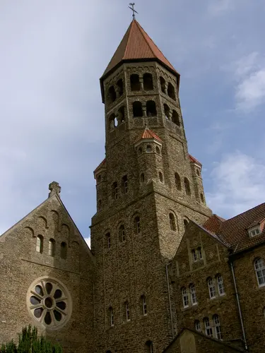Benediktinerabtei St. Mauritius und St. Maurus