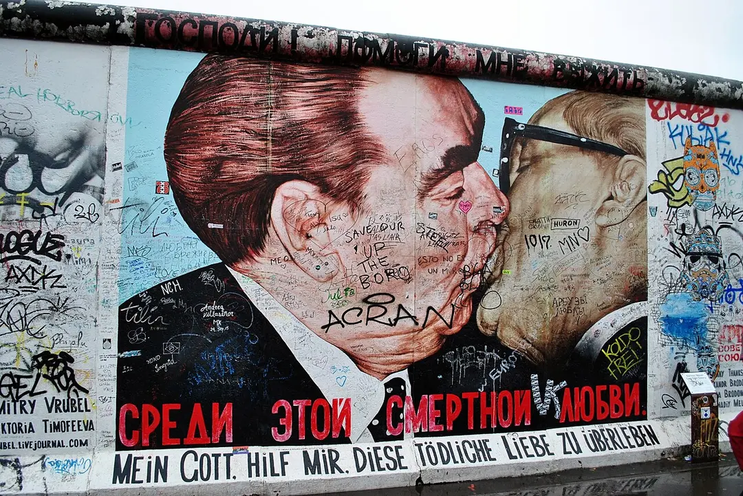 Mein Gott, hilf mir, diese tödliche Liebe zu überleben