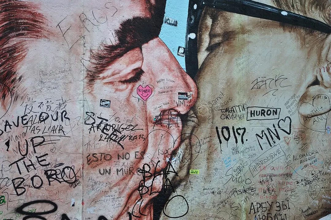 Mein Gott, hilf mir, diese tödliche Liebe zu überleben