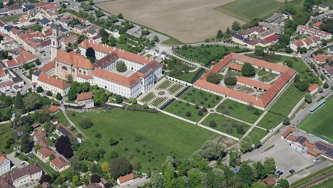 Augustinerchorherrenstift Herzogenburg, zeitweise Doppelstift, Österreich
