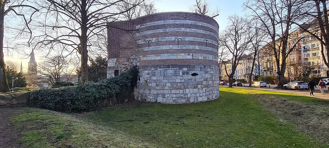 Ehrenmal