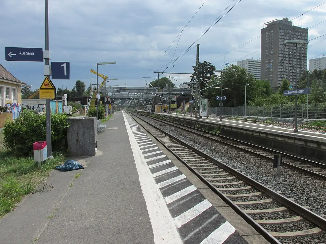 Bahnhof Frankfurt-Frankfurter Berg