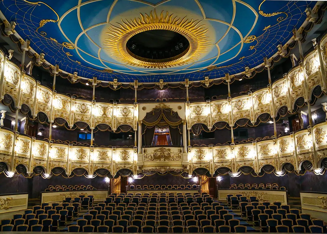 Aserbaidschanisches Staatliches Akademisches Musical- und Komödientheater