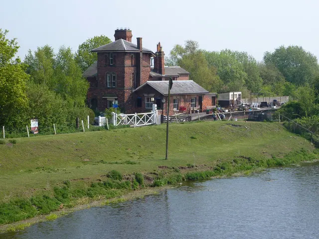 Woodhall Junction railway station
