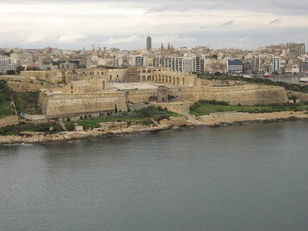 Fort Manoel