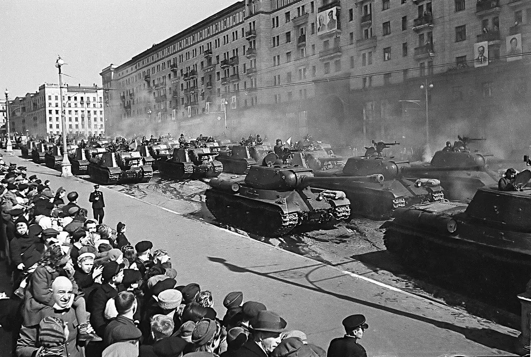 ИСУ-122