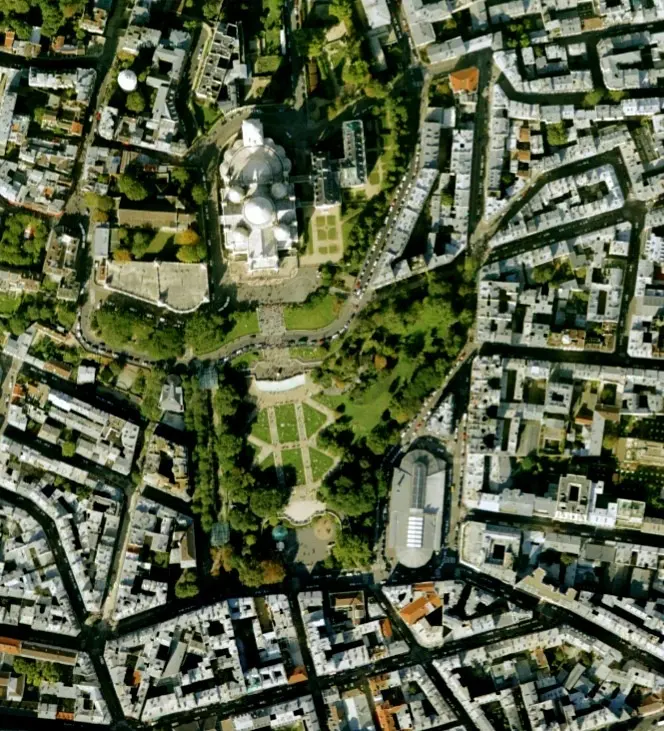 Halle Saint-Pierre