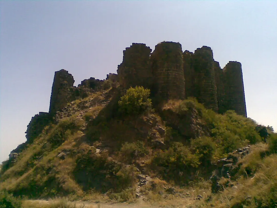 Ամբերդ (Amberd Fortress)