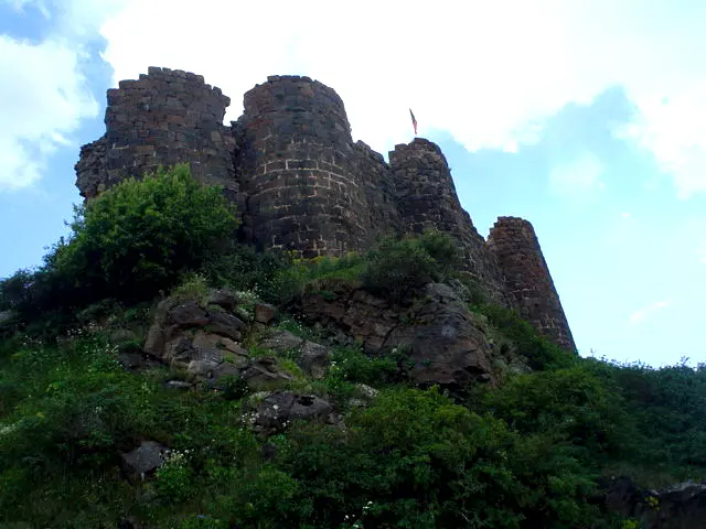 Ամբերդ (Amberd Fortress)