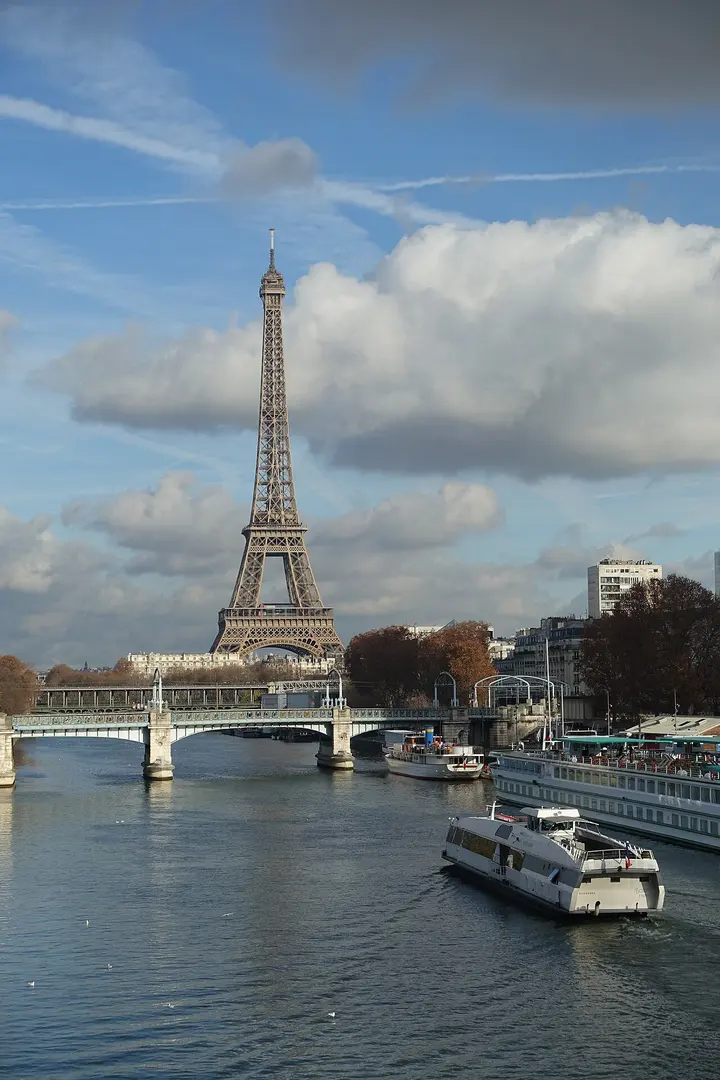 Pont de Grenelle - Cadets de Saumur