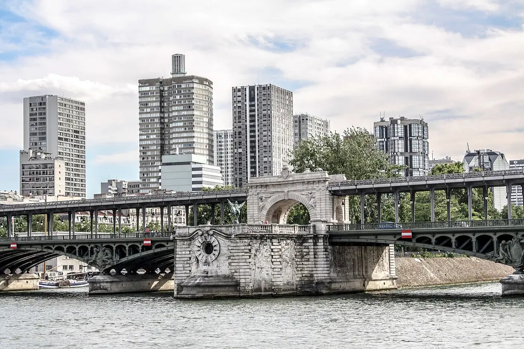 Pont de Bir-Hakeim