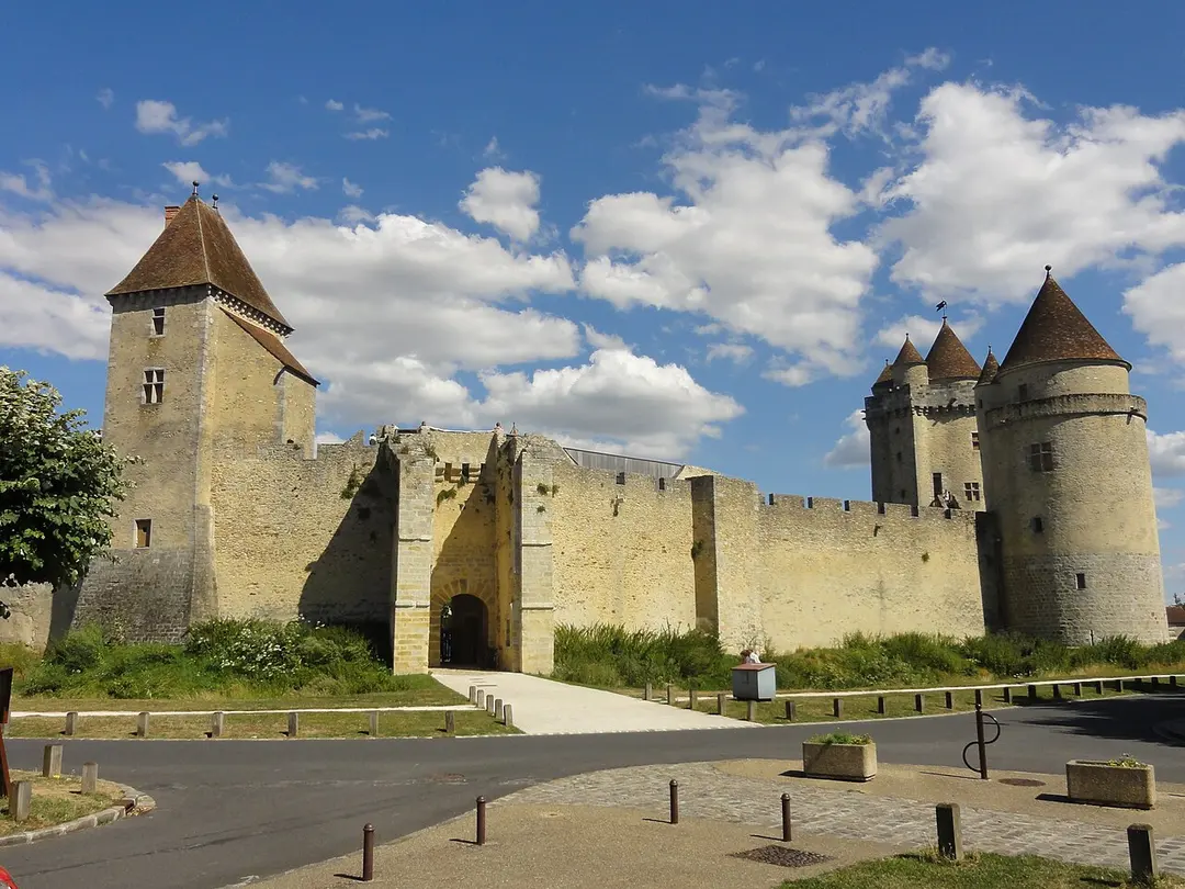 Château de Blandy-les-Tours
