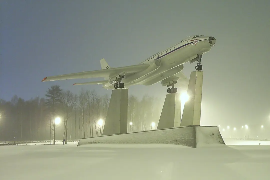 Ту-104