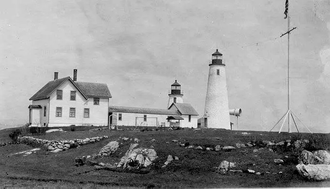Bakers Island Light