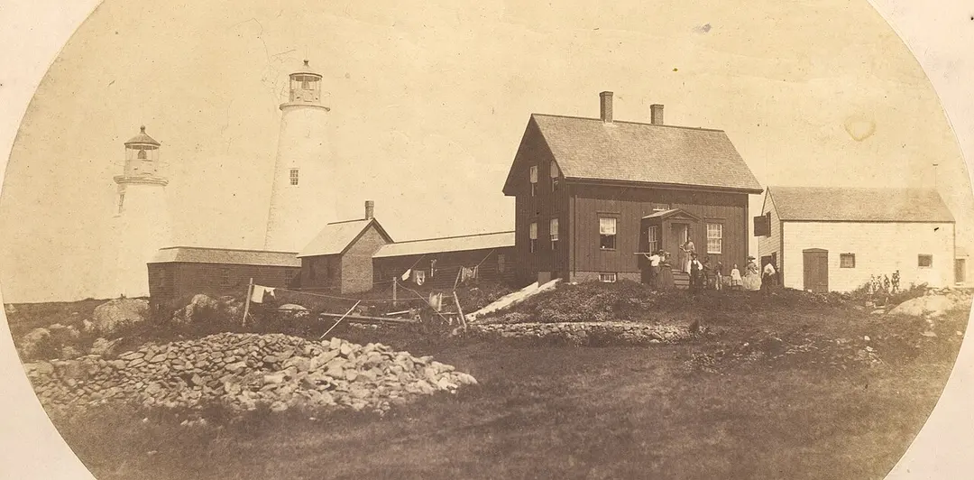 Bakers Island Light