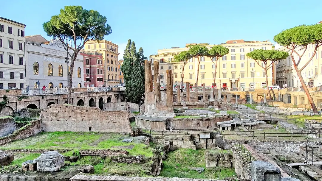 Largo di Torre Argentina