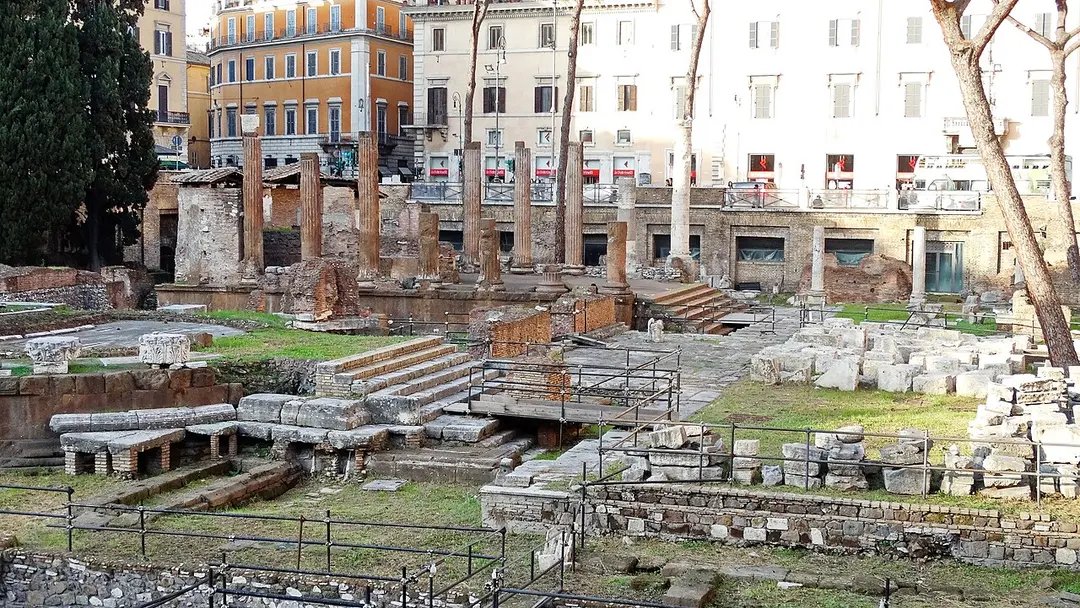 Largo di Torre Argentina