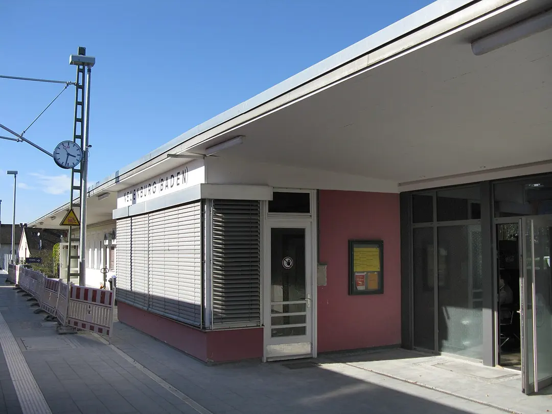 Bahnhof Neuenburg