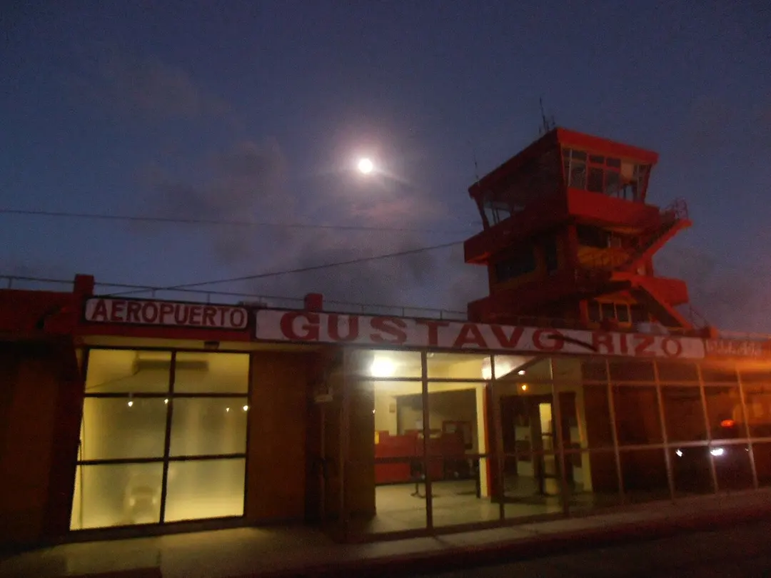 Aeropuerto Nacional Gustavo Rizo