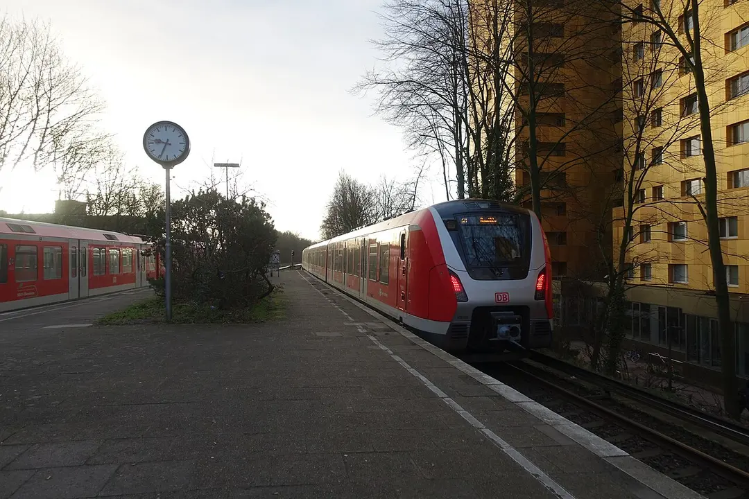 Bahnhof Hamburg-Langenfelde