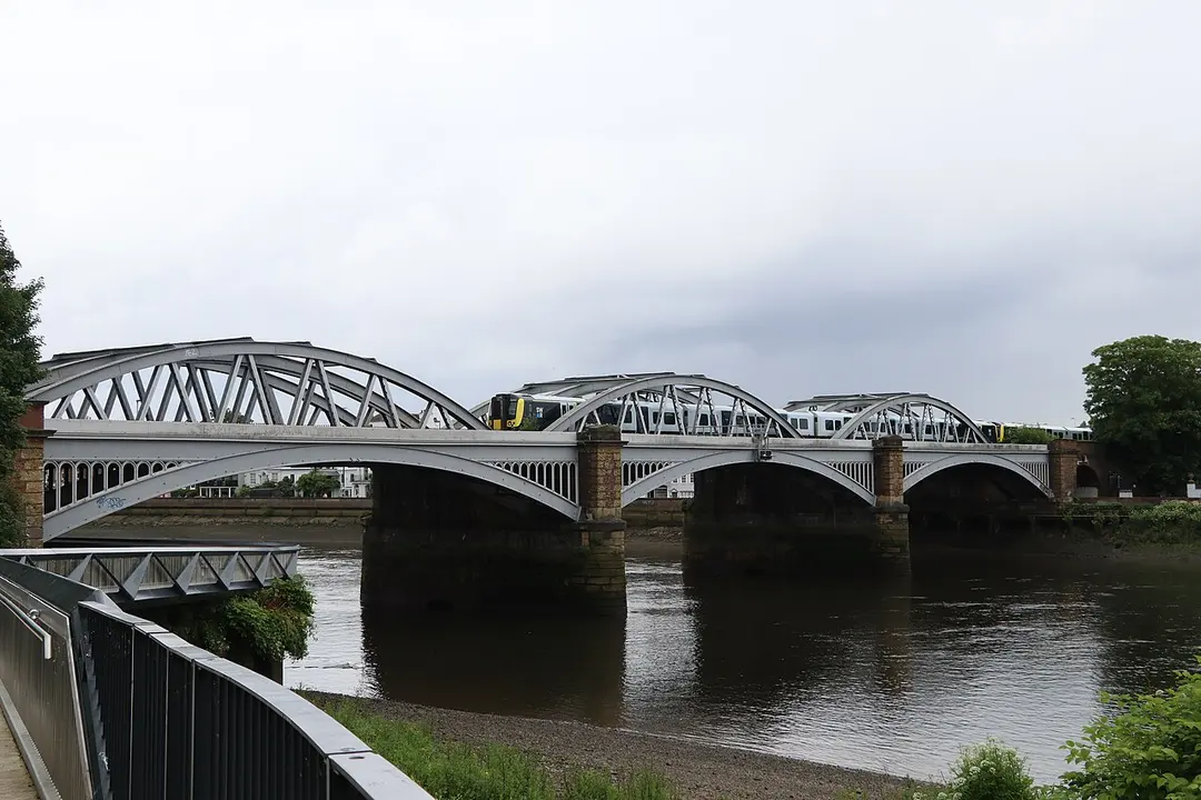 Barnes Bridge