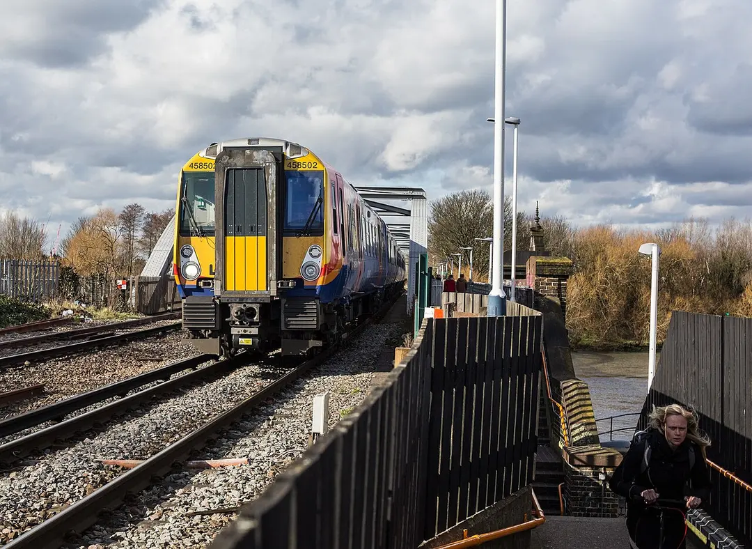 Barnes Bridge