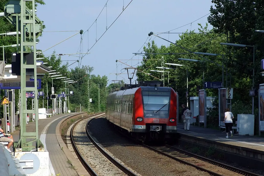 Bahnhof Frankfurt-Nied
