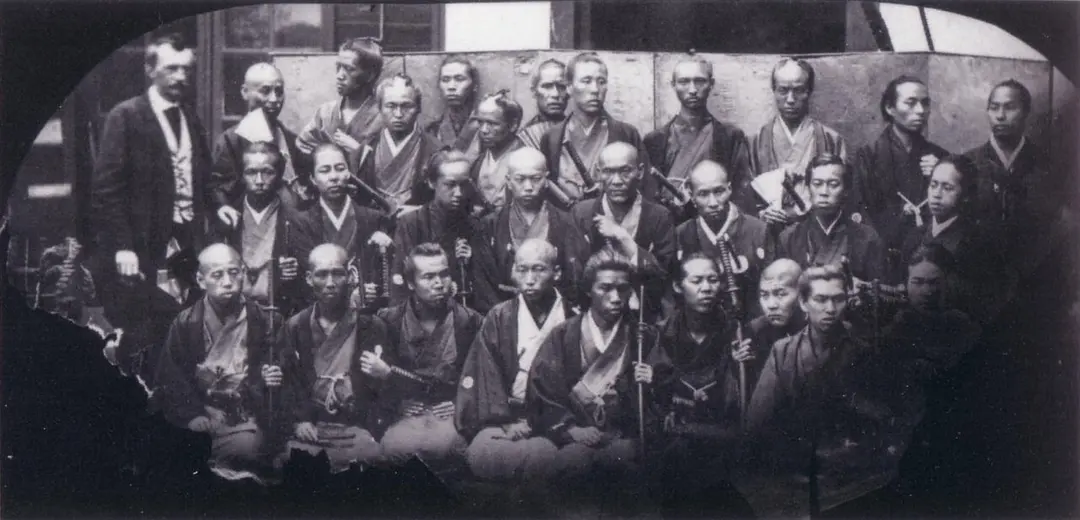 ボードワン博士像