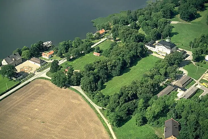 Bjärka-Säby nya slott