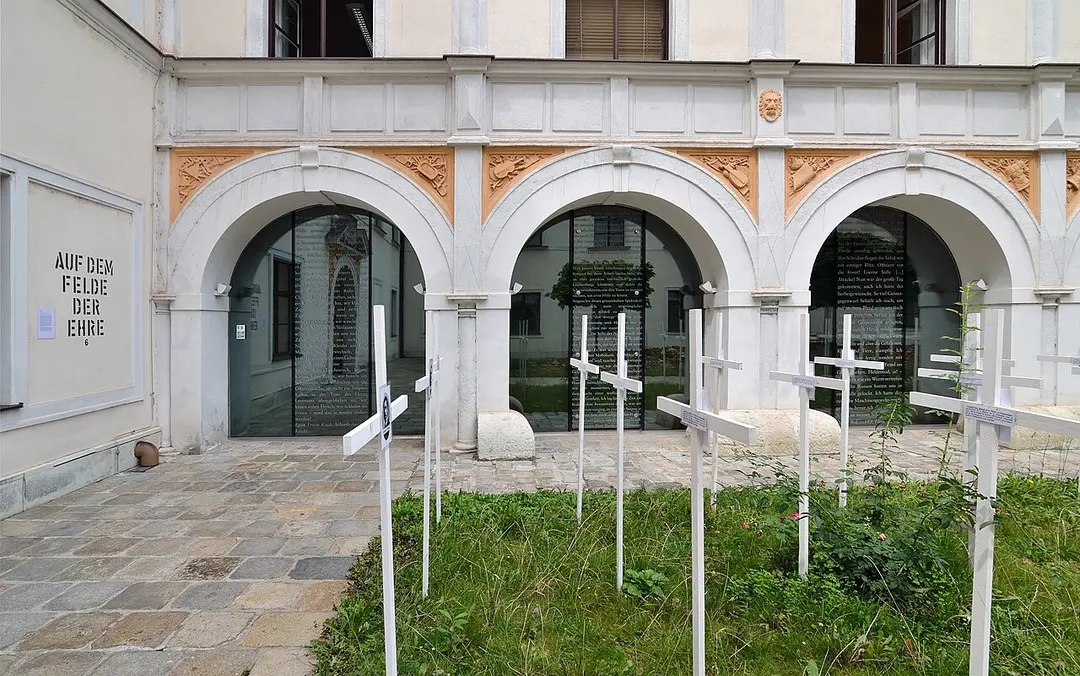 Palais Porcia