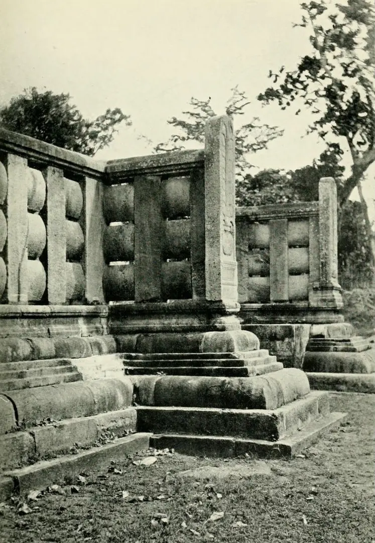 Abhayagiriya Dagoba