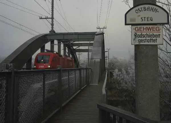 Ostbahnbrücke