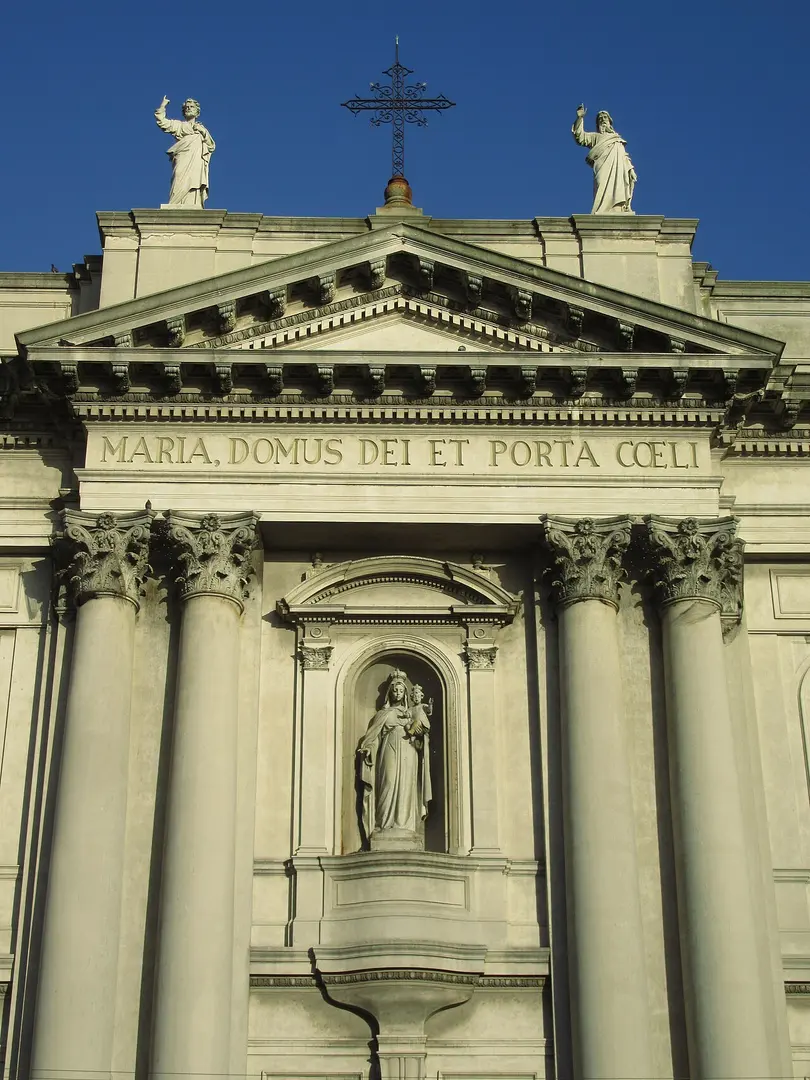 Basílica Nuestra Señora del Carmen