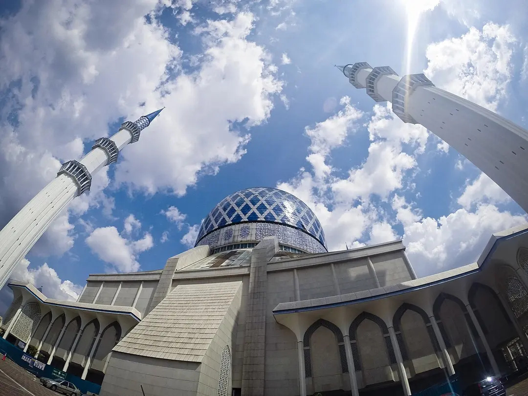 Sultan Salahuddin Abdul Aziz Mosque