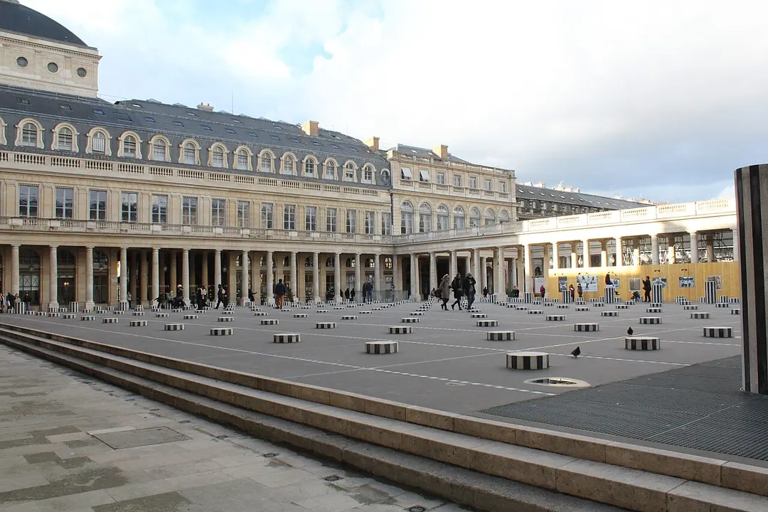 Colonnes de Buren