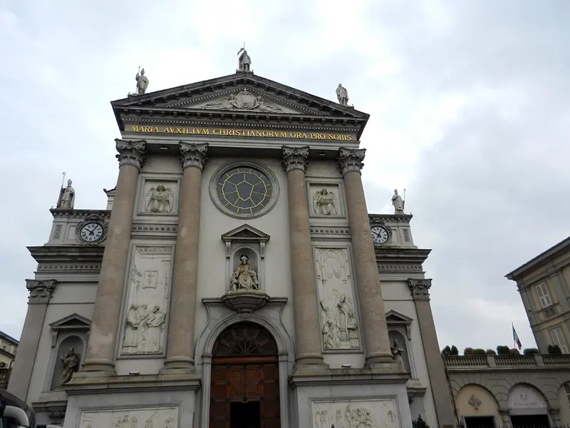 Basilika Unserer Lieben Frau Hilfe der Christen