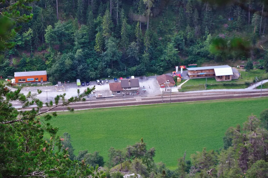 Bahnhof Versam-Safien