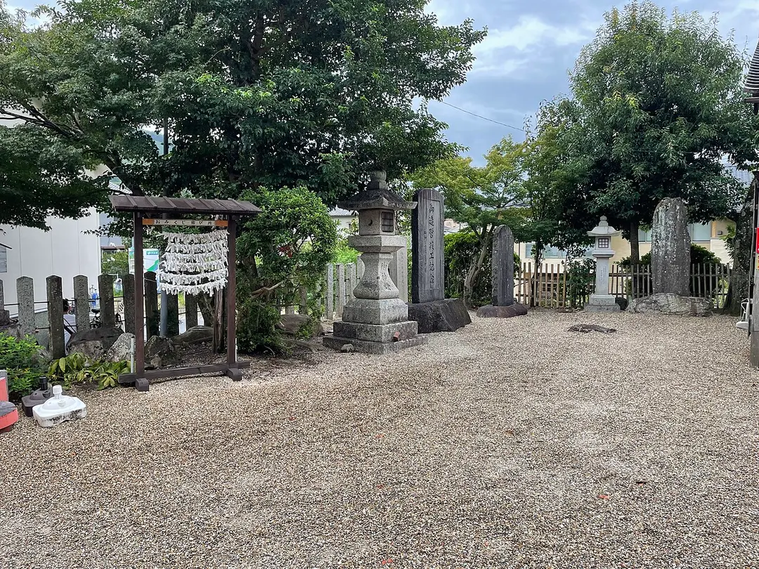 鏡神社