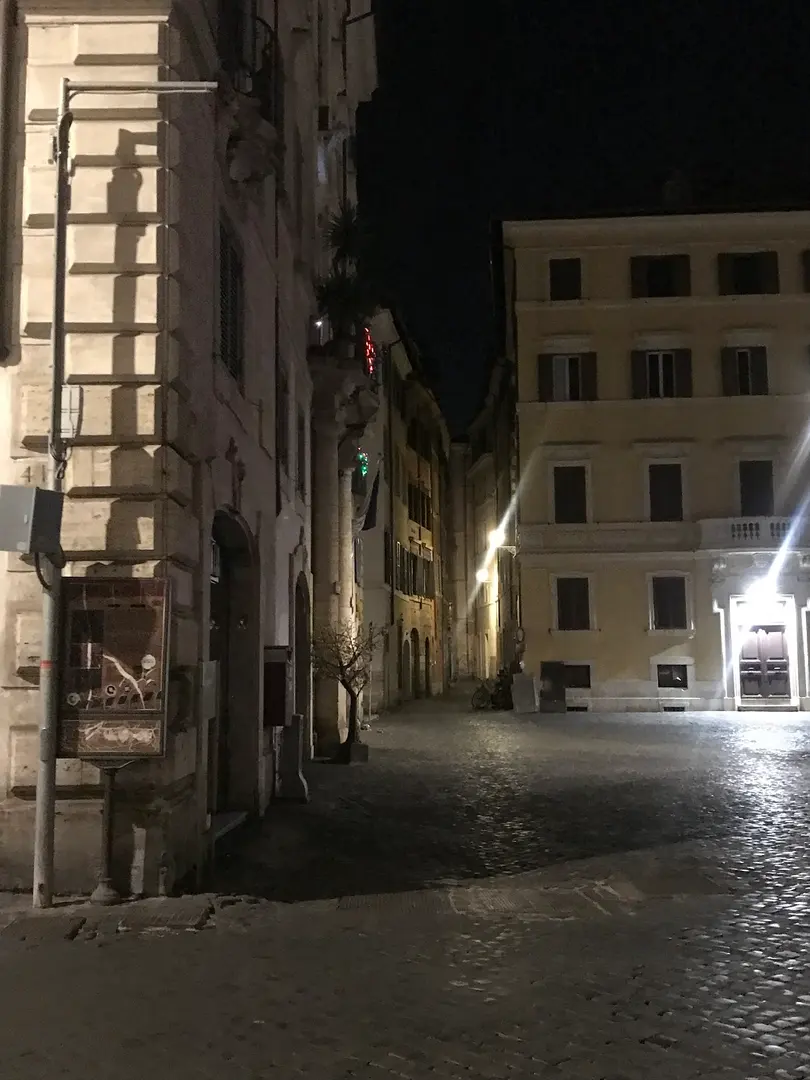 Piazza Farnese